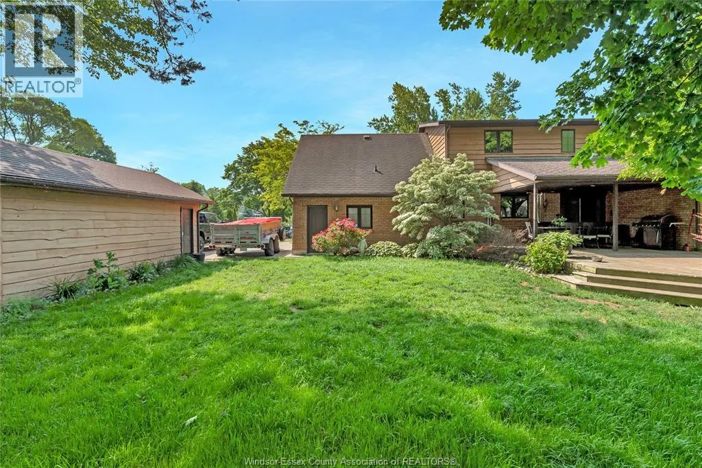 1232 BAINBRIDGE