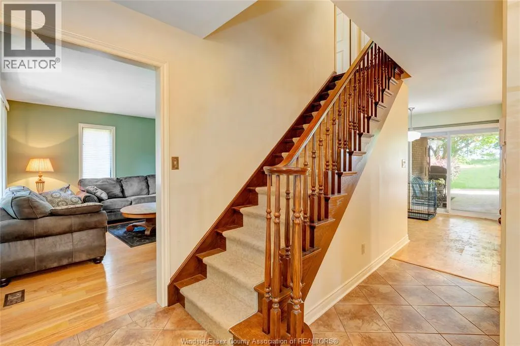 1232 BAINBRIDGE