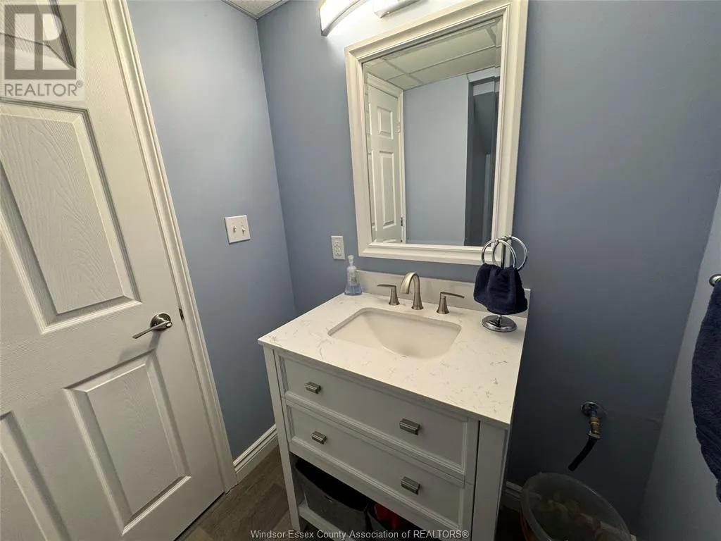 3 ASHLEY CRESCENT