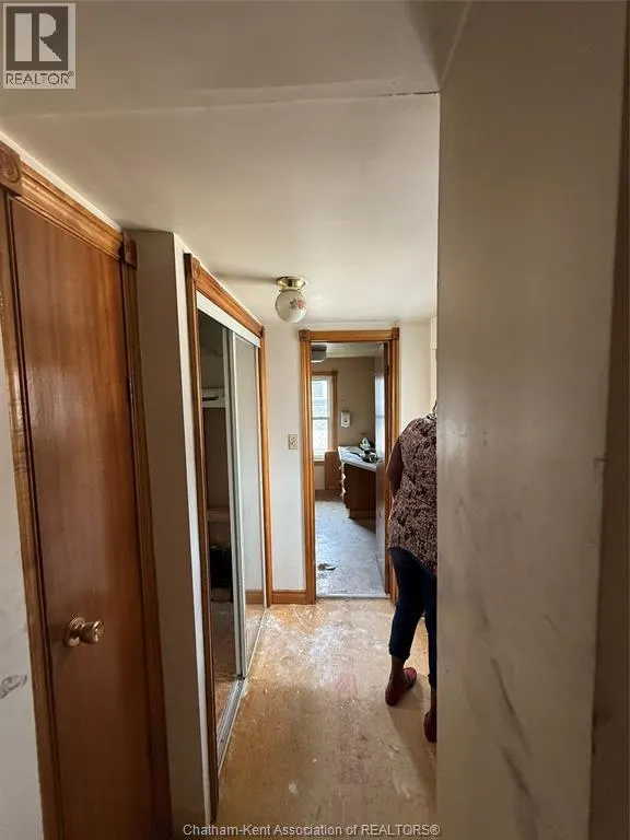 31 Dufferin Ave AVENUE