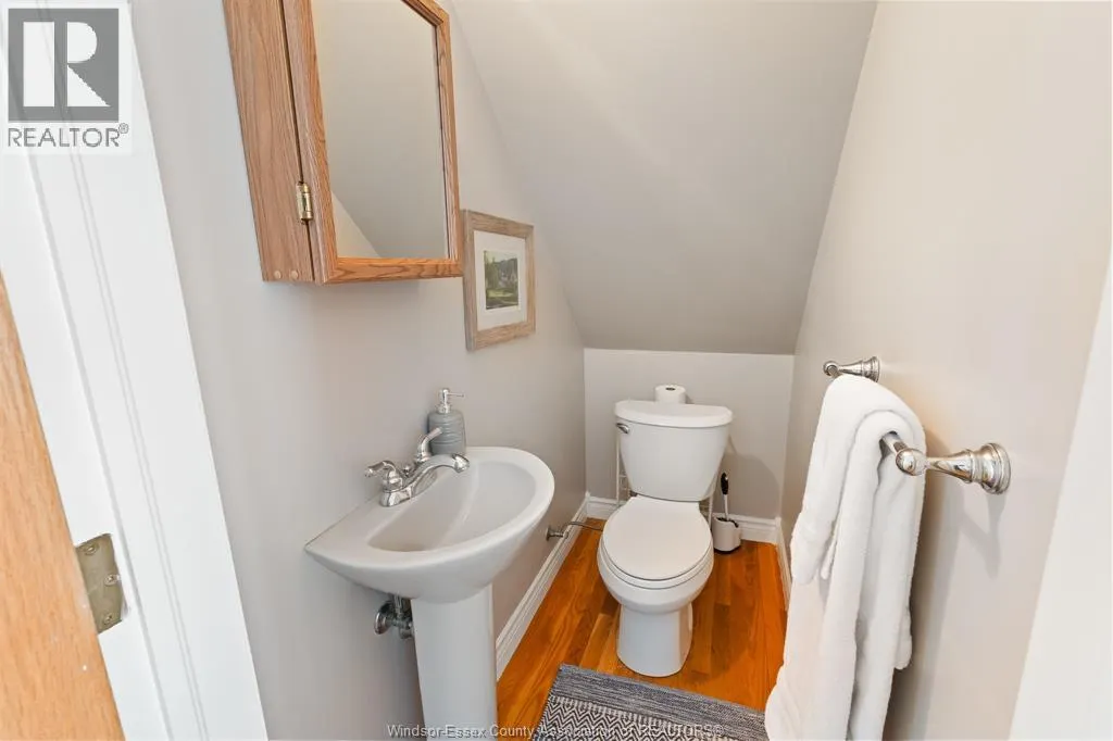 992 Pt. Pelee DRIVE