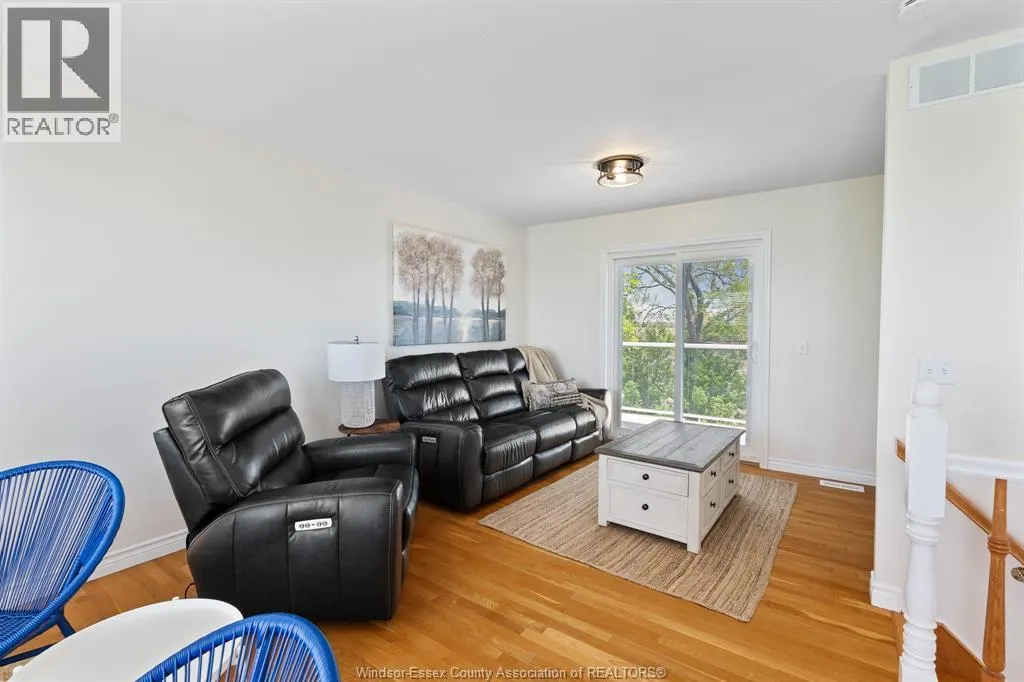 992 Pt. Pelee DRIVE