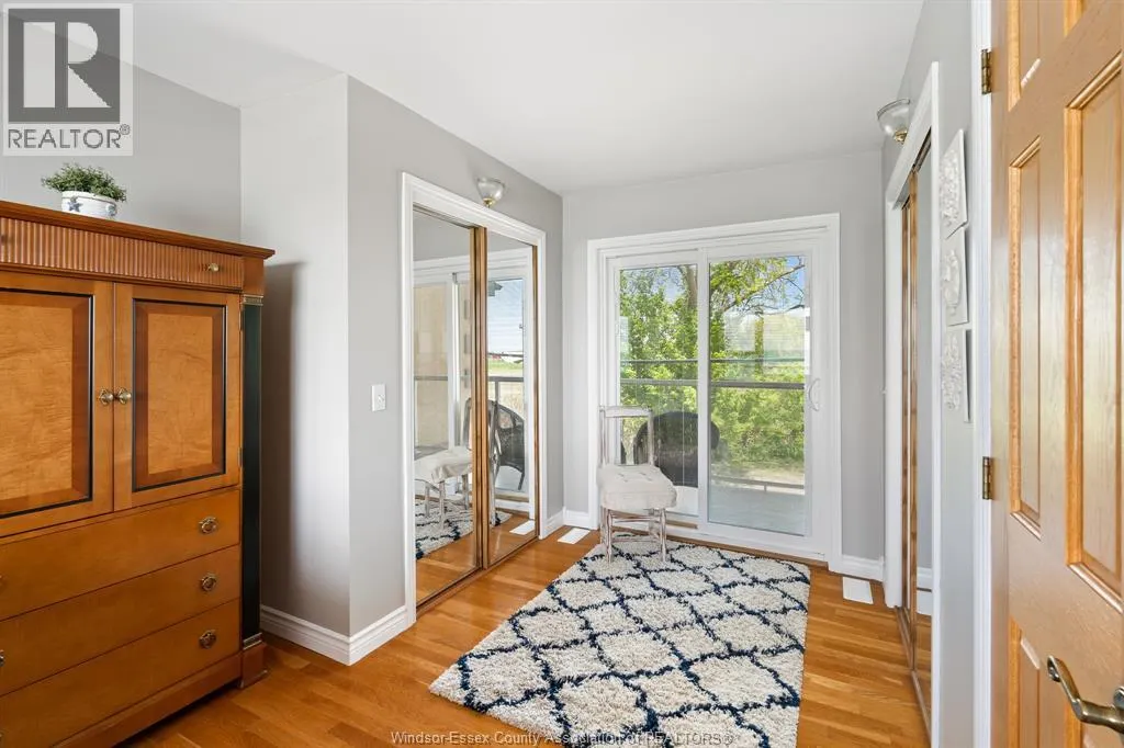 992 Pt. Pelee DRIVE