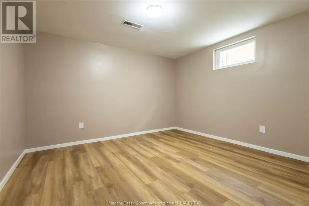 7 GLADSTONE AVENUE