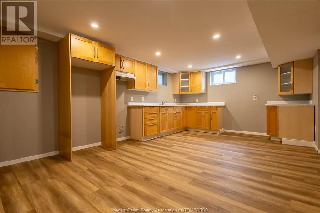 7 GLADSTONE AVENUE
