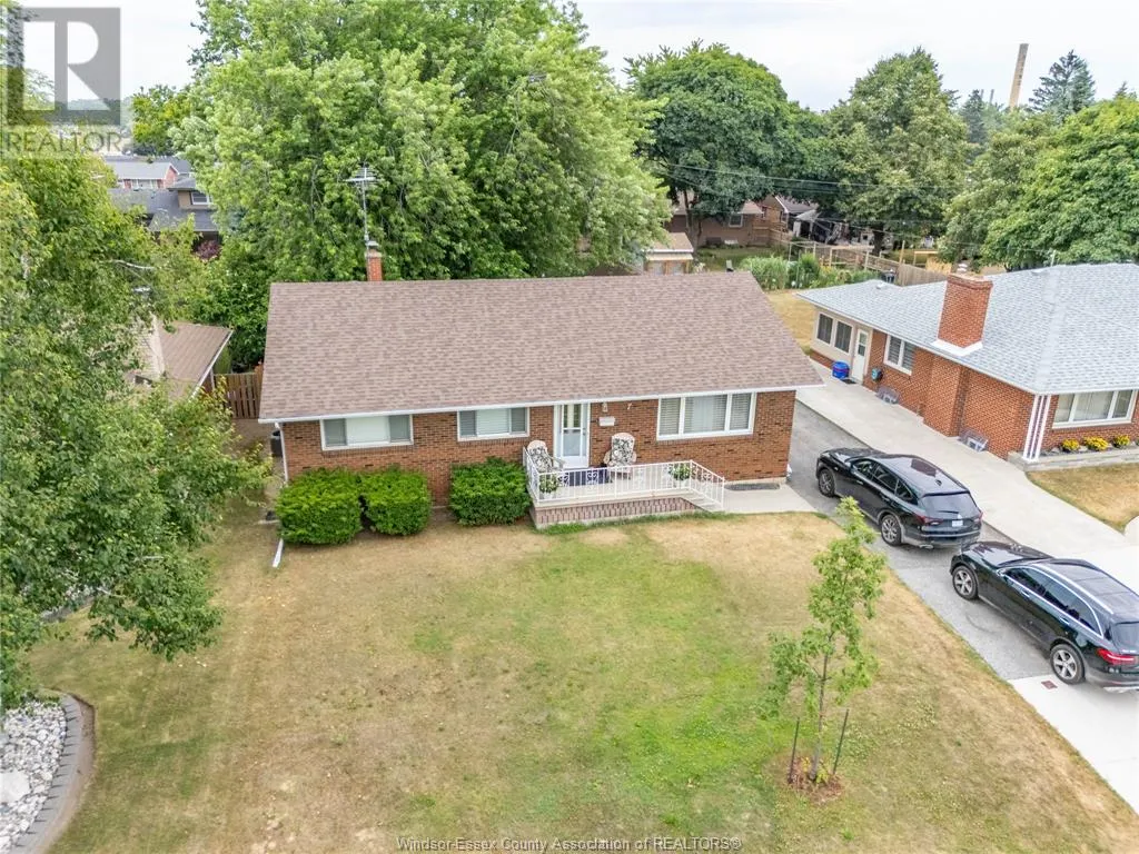7 GLADSTONE AVENUE