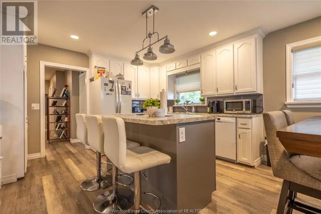 7 GLADSTONE AVENUE