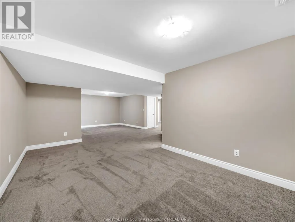 602 Hacket ROAD