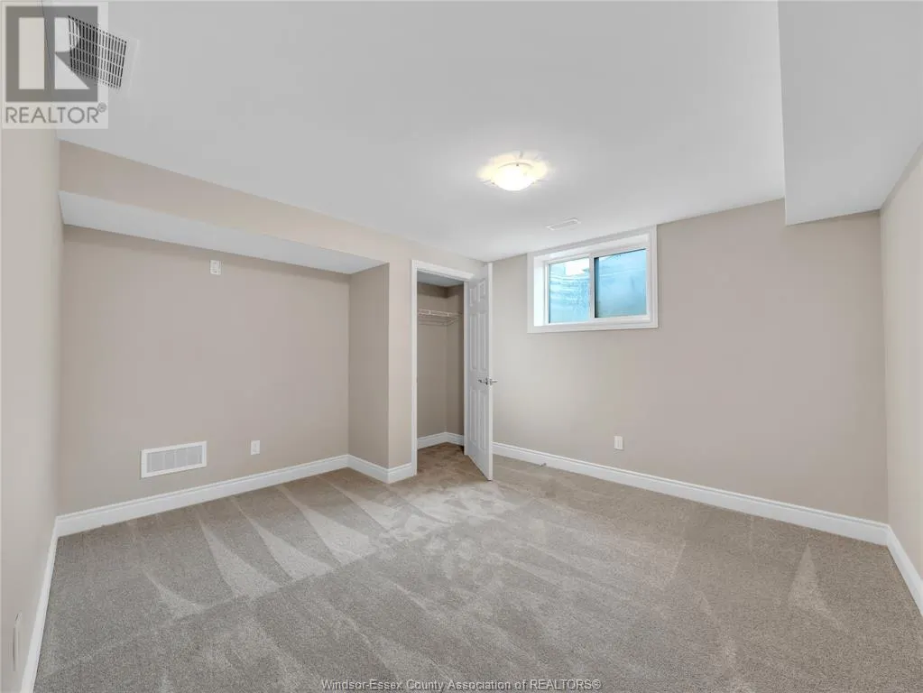 602 Hacket ROAD