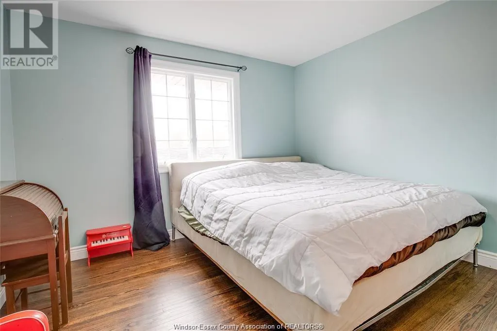 214 Simcoe Unit# UPPER