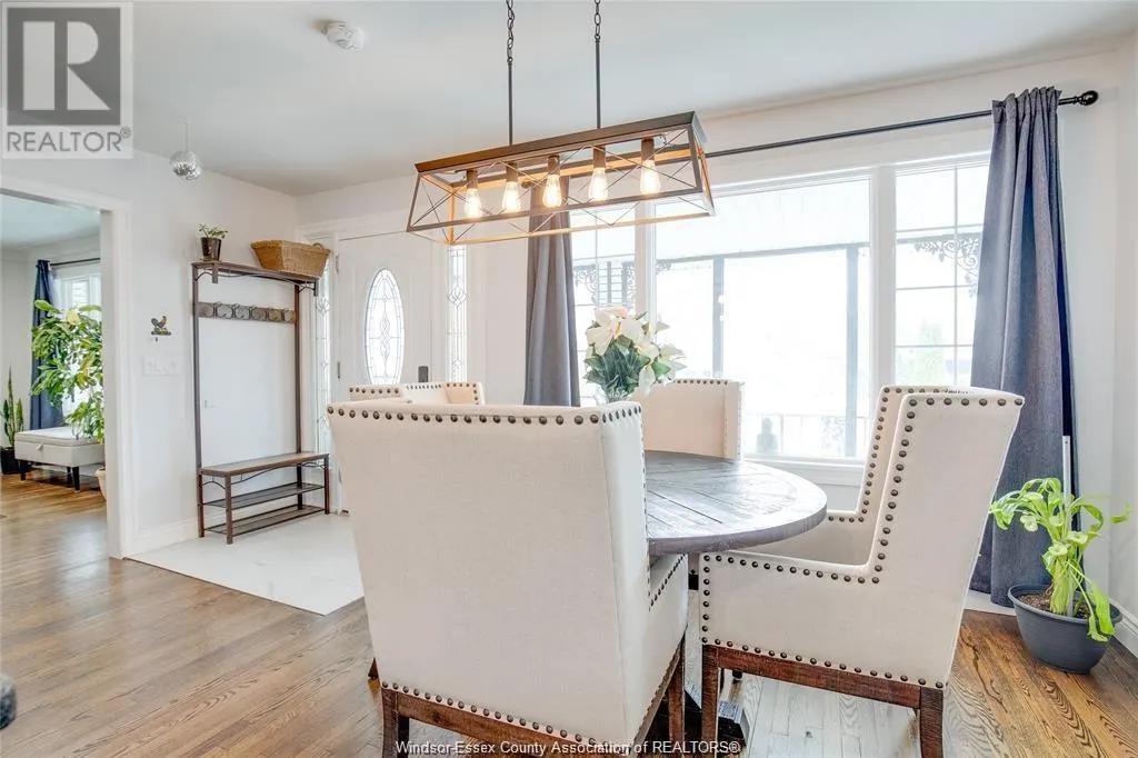 214 Simcoe Unit# UPPER