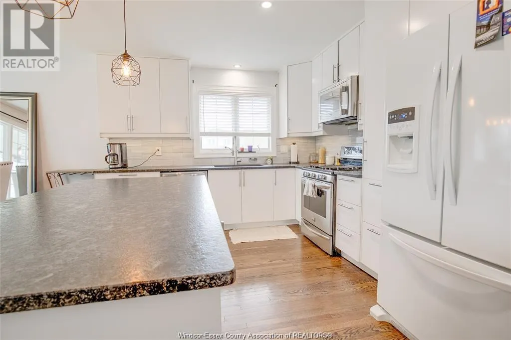 214 Simcoe Unit# UPPER