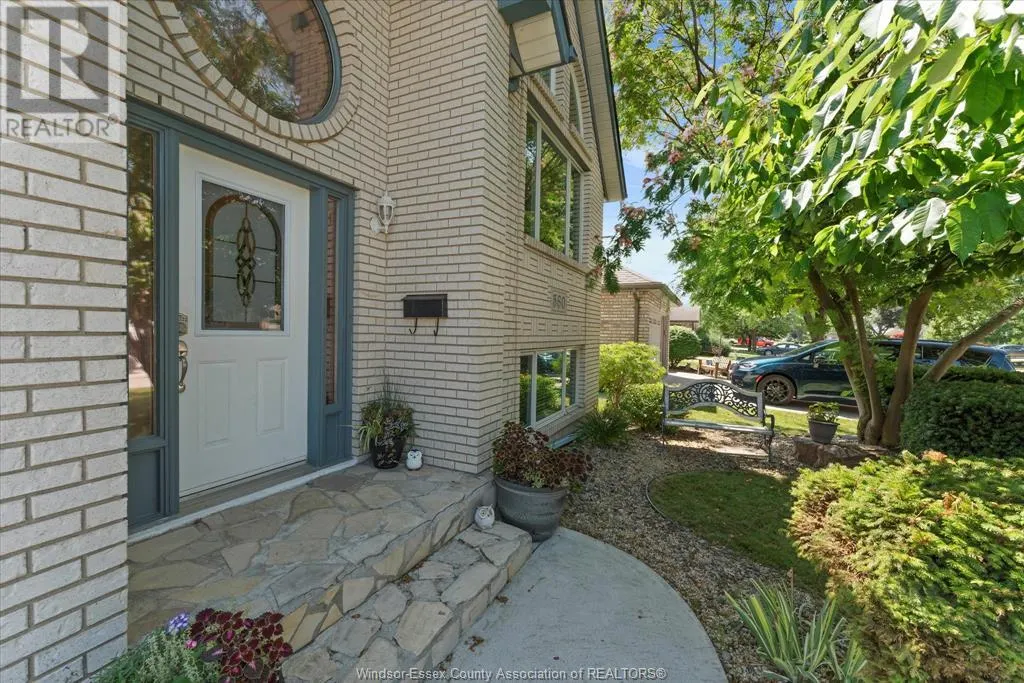 560 Revland DRIVE