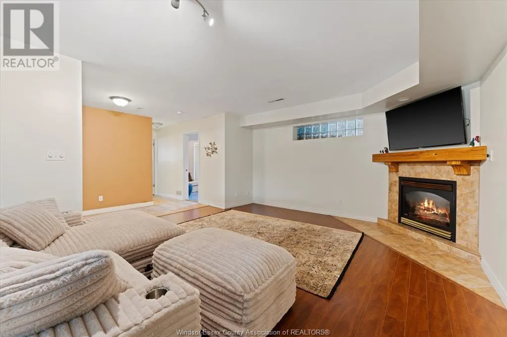 560 Revland DRIVE