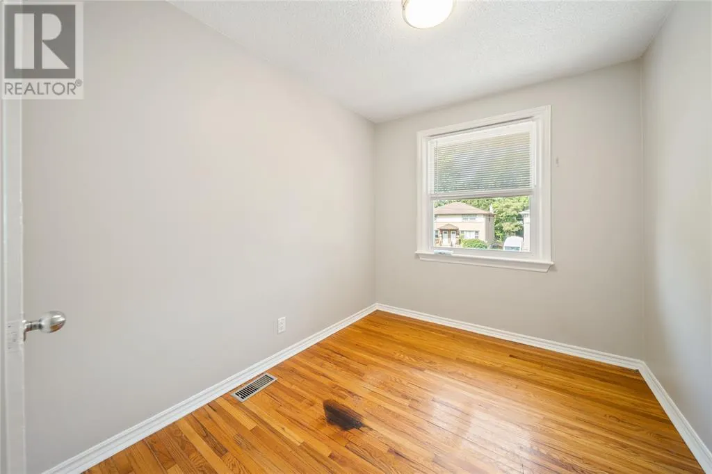 770 NETHERLANDS PLACE