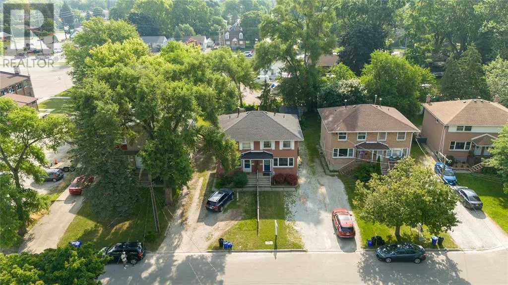 770 NETHERLANDS PLACE