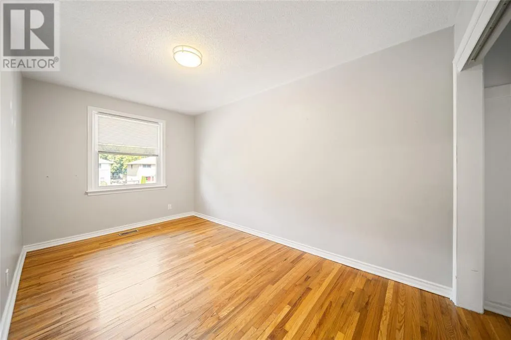 770 NETHERLANDS PLACE