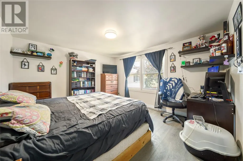 825 Exmouth STREET Unit# 6, #6