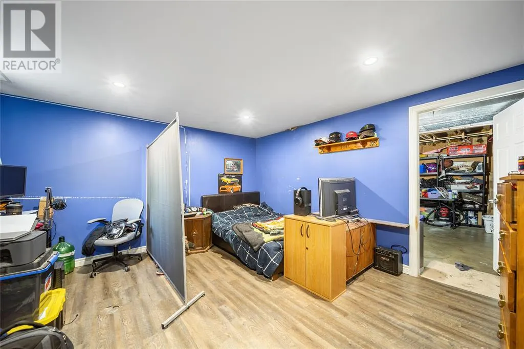 825 Exmouth STREET Unit# 6, #6