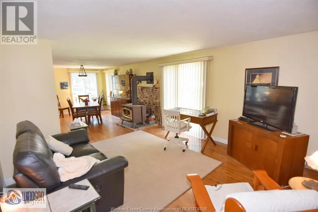 474 COUNTY RD 50 East