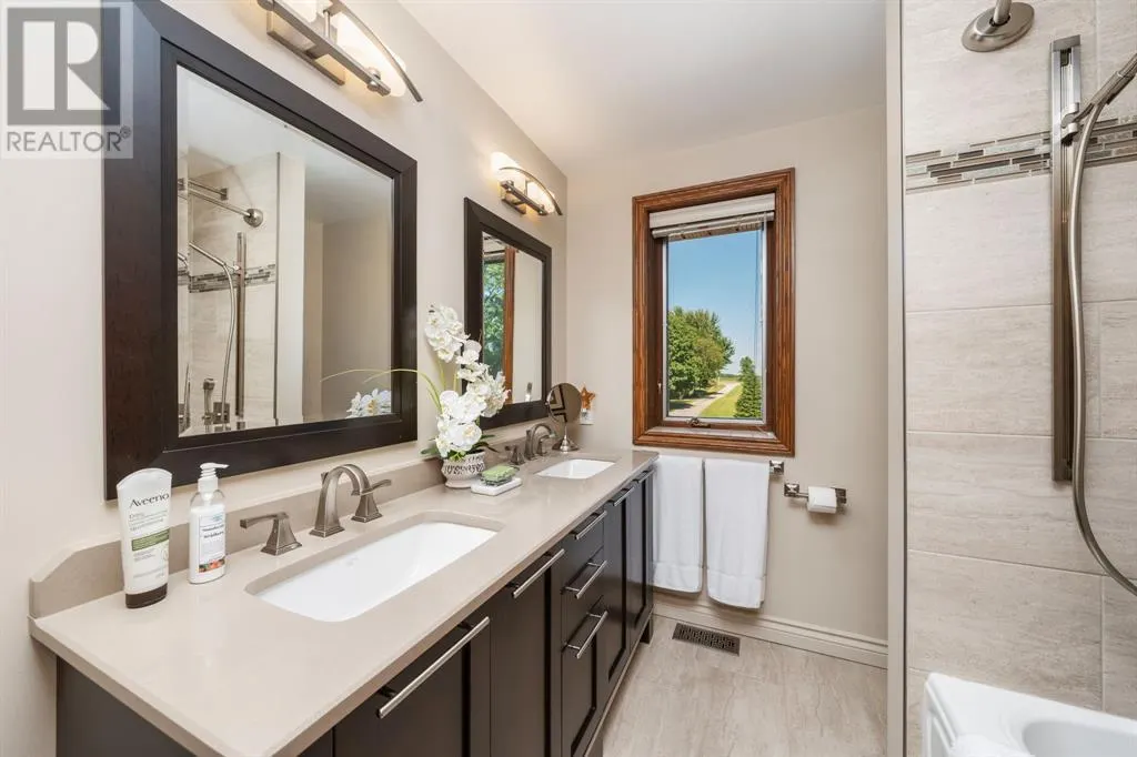 1031 ST CLAIR PARKWAY