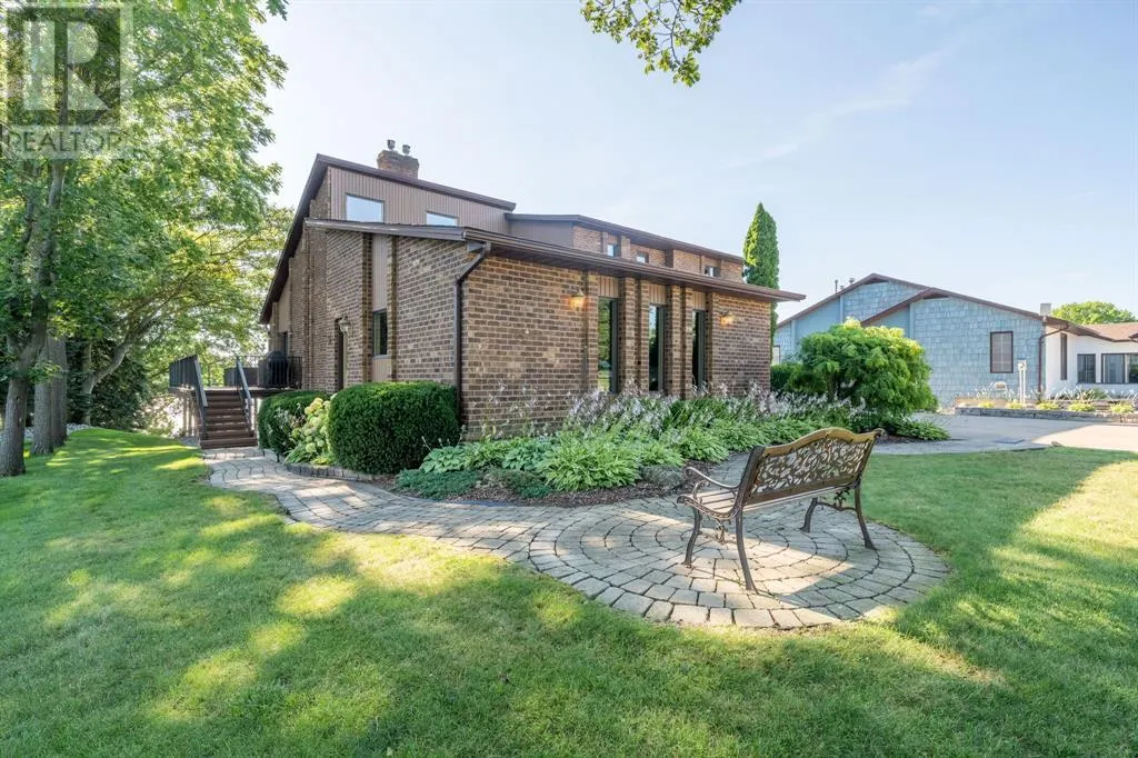 1031 ST CLAIR PARKWAY