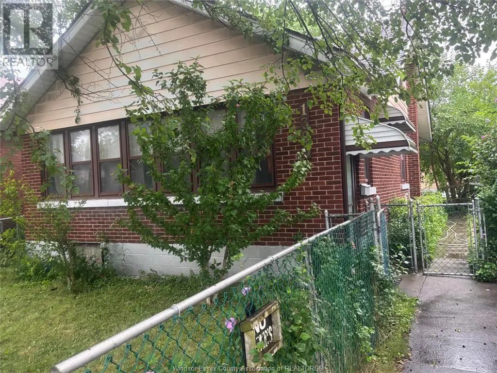1305 GOYEAU STREET