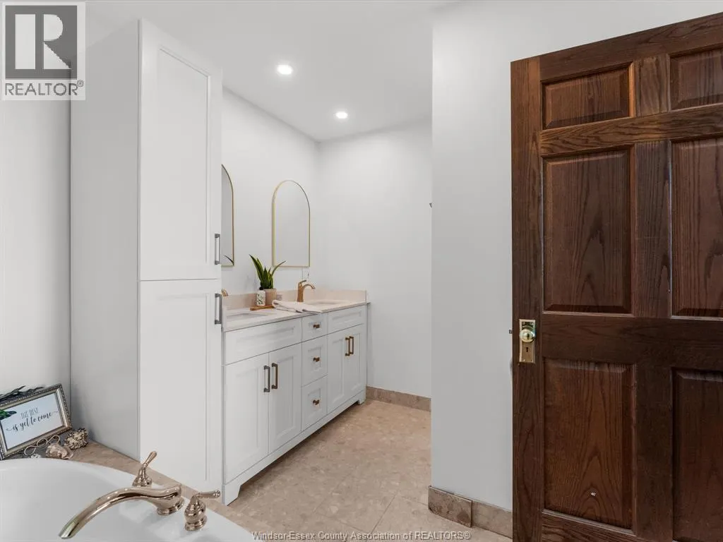 266 EAST BEACH RD