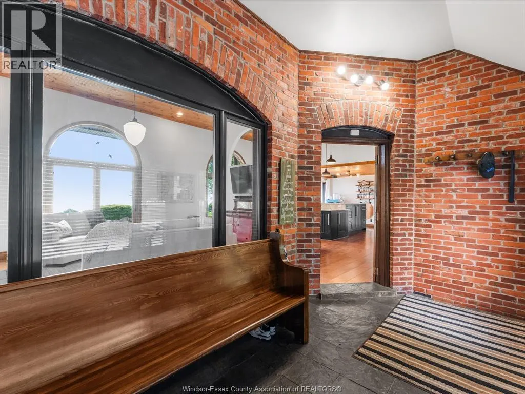 266 EAST BEACH RD