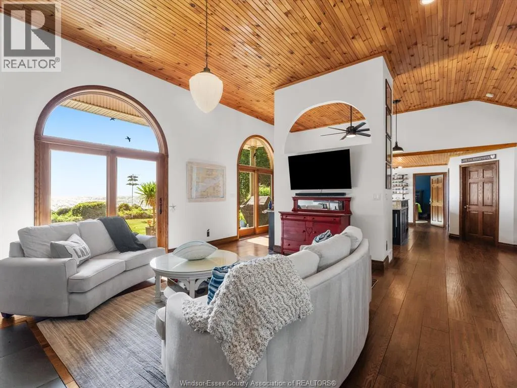 266 EAST BEACH RD