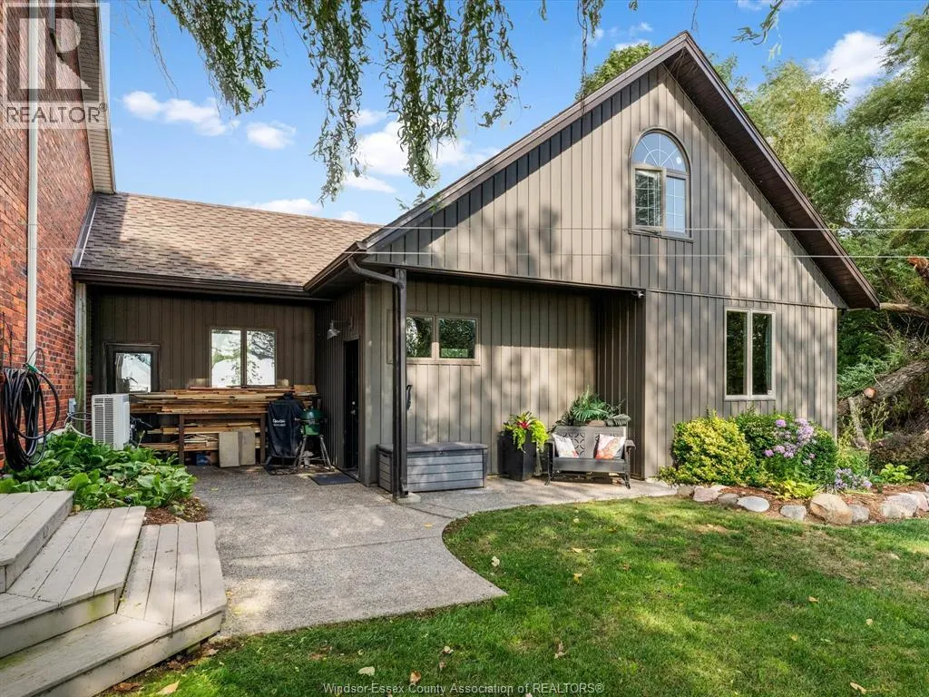 266 EAST BEACH RD