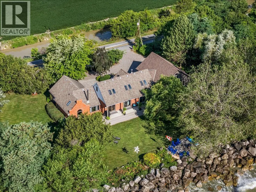 266 EAST BEACH RD