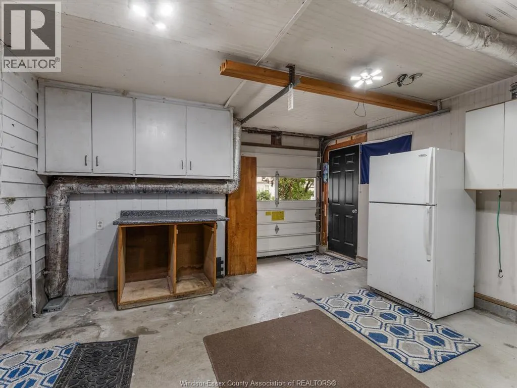 1303 TORQUAY DRIVE