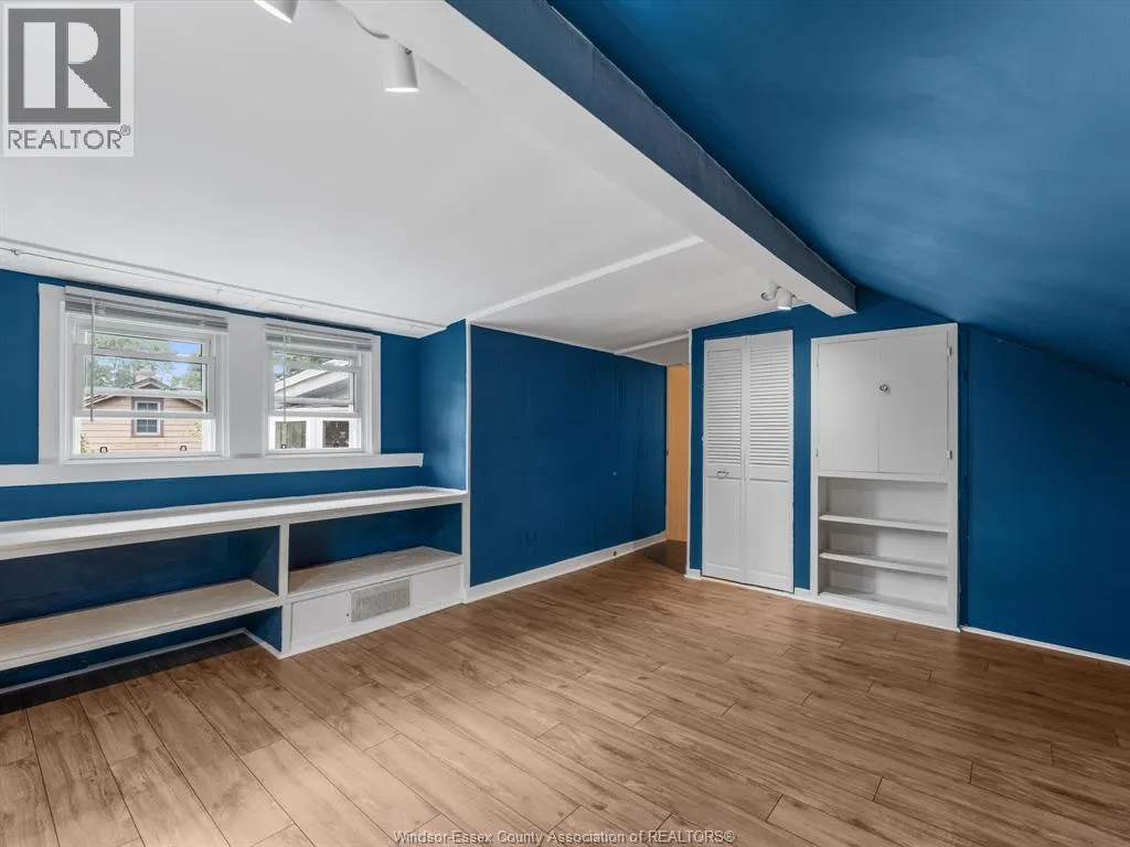 1303 TORQUAY DRIVE