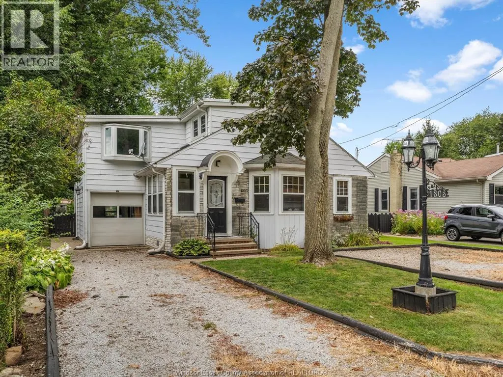 1303 TORQUAY DRIVE