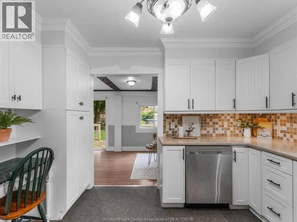 1303 TORQUAY DRIVE