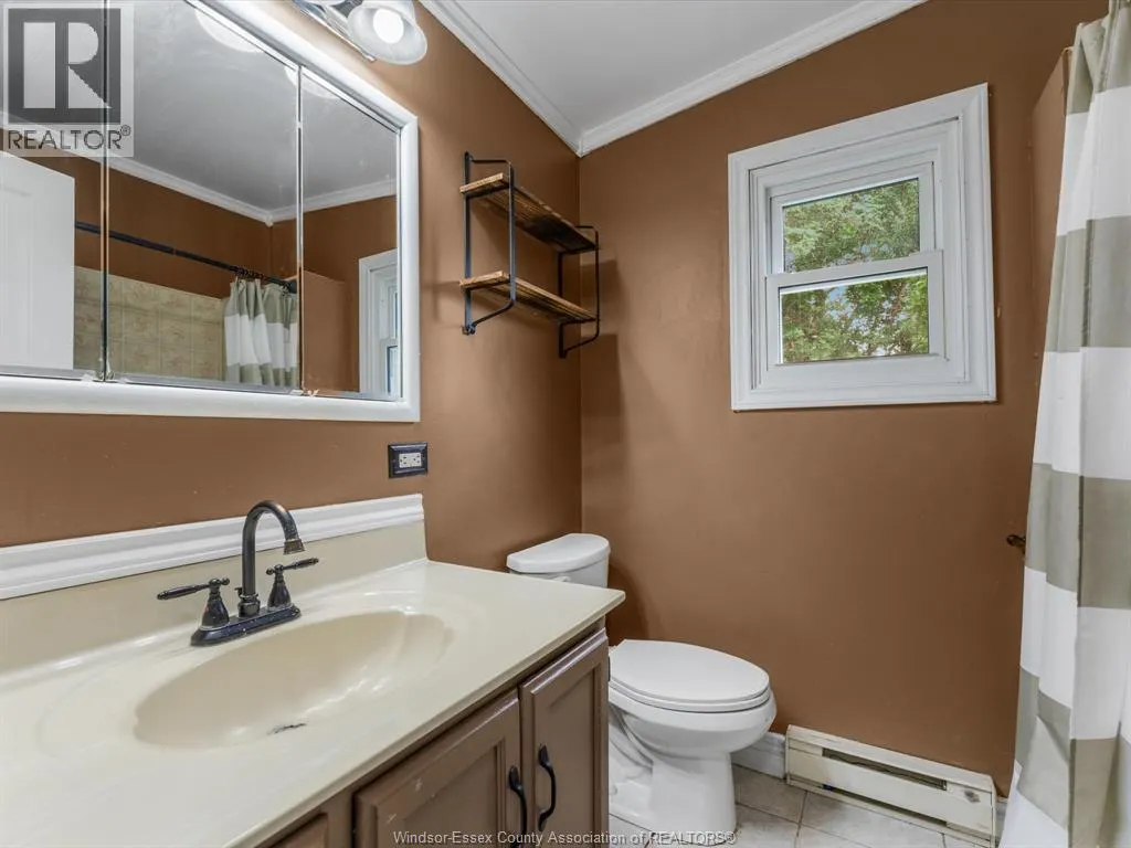 1303 TORQUAY DRIVE