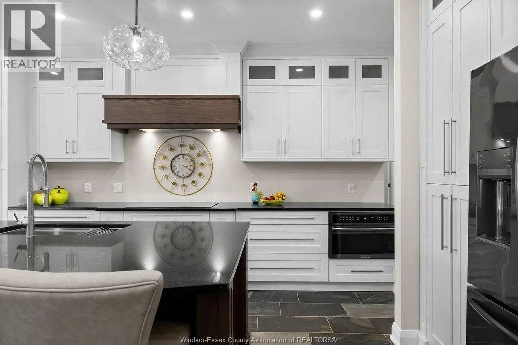 2075 Arner Townline