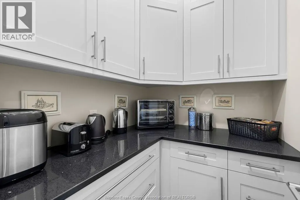 2075 Arner Townline