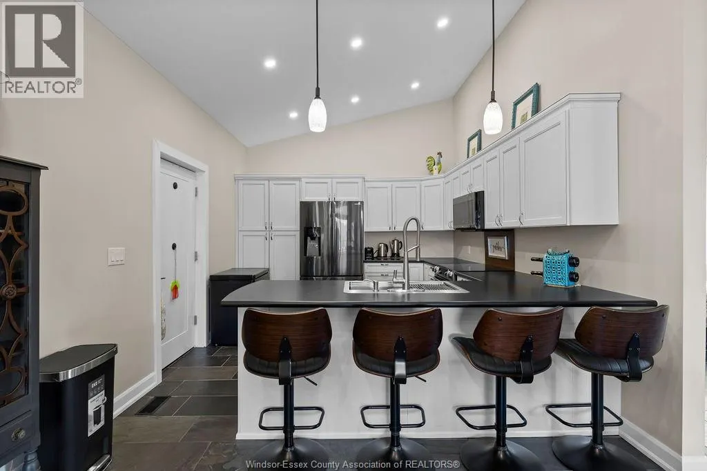 2075 Arner Townline