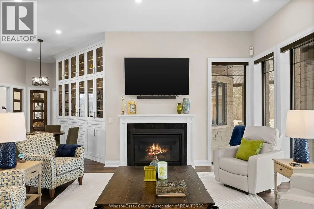 2075 Arner Townline