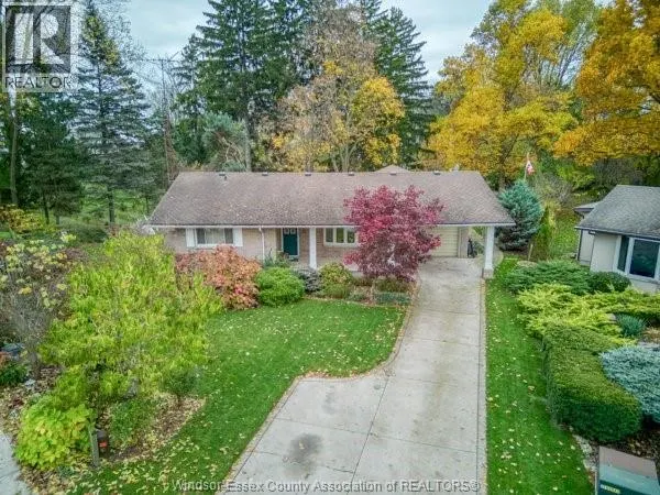 331 BAYVIEW CRESCENT