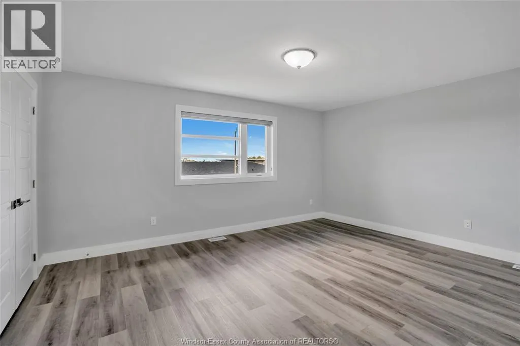 1054 HOWARD Unit# B