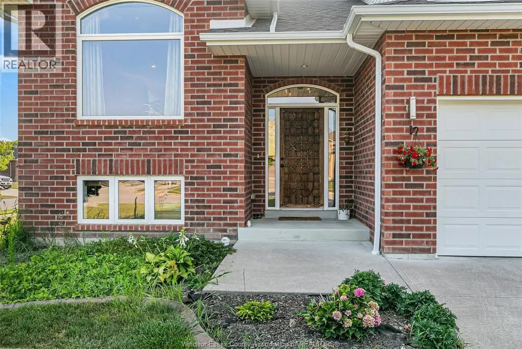398 POPLAR DRIVE