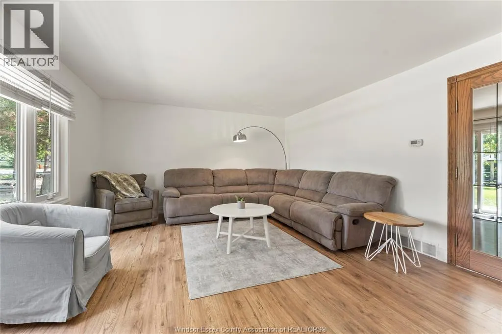 145 COUNTY RD 50 W