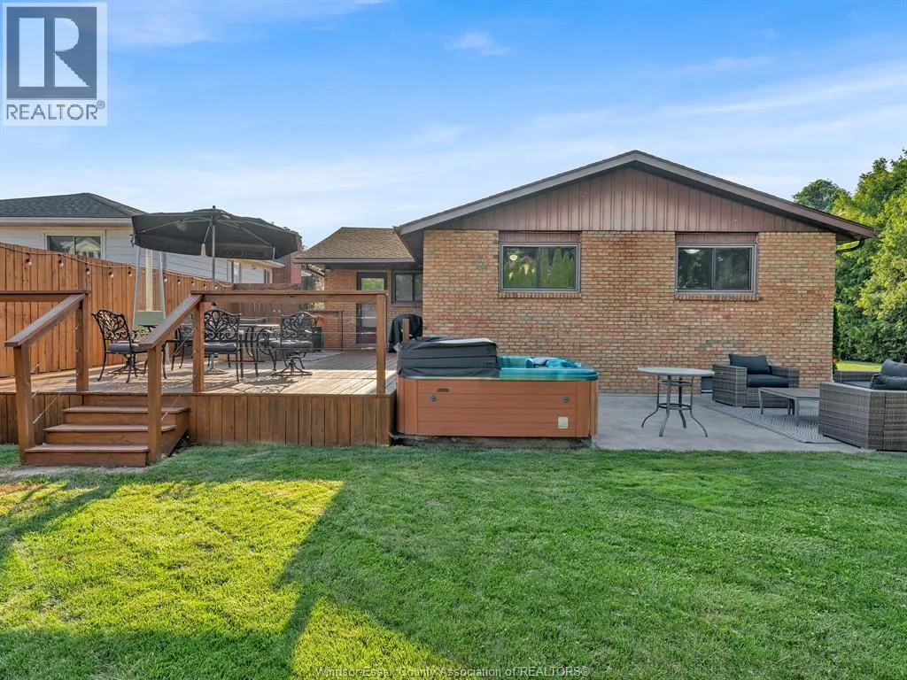 99 Woodycrest AVENUE