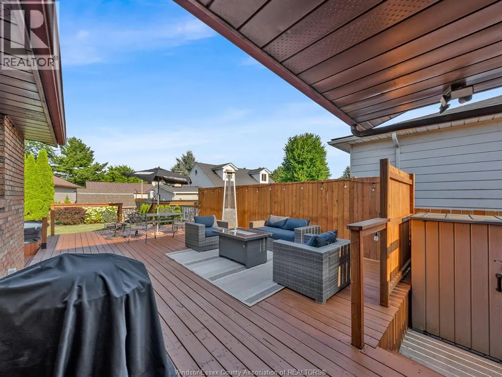 99 Woodycrest AVENUE