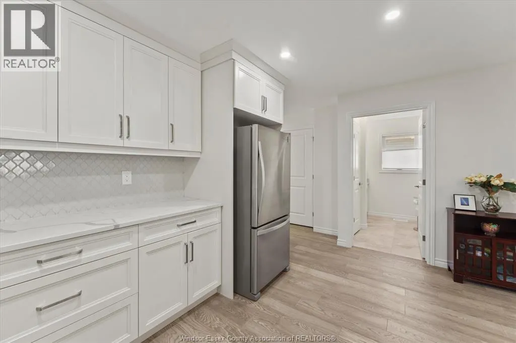 117 ARTHUR STREET North