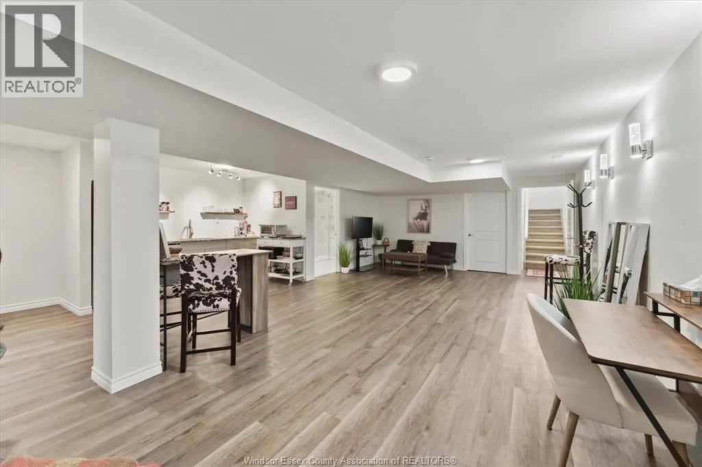 117 ARTHUR STREET North