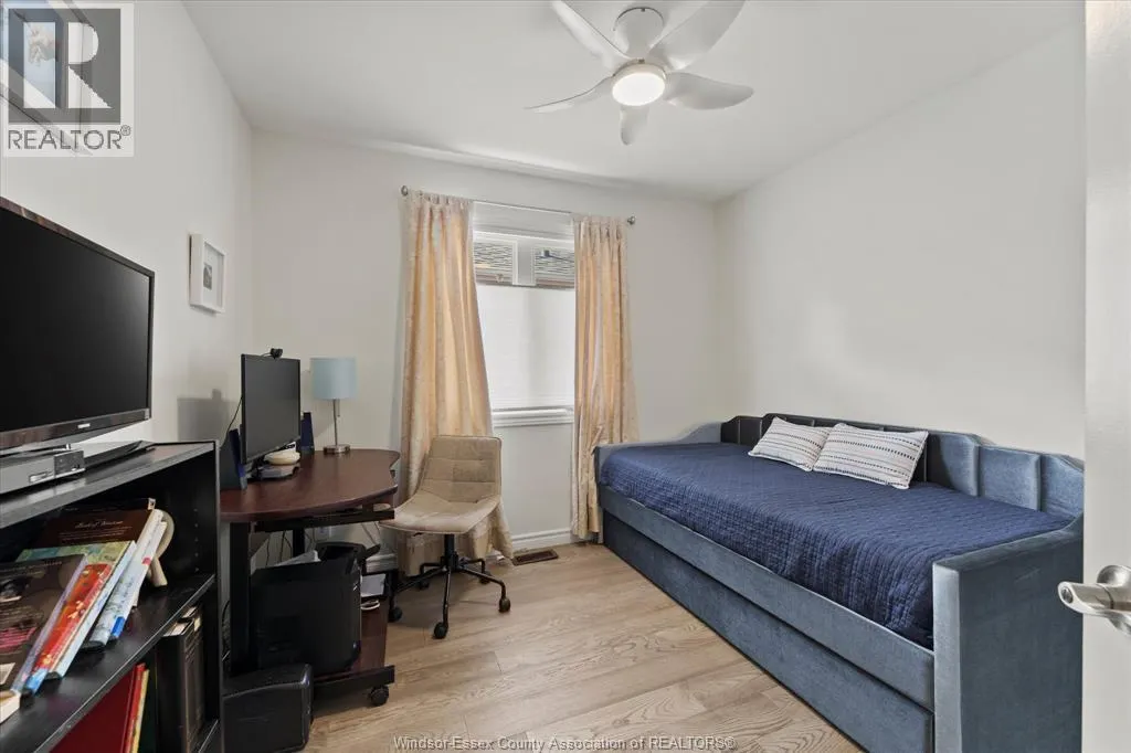 117 ARTHUR STREET North